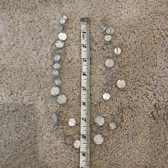 Ann Taylor Silver Plated 2-Strand/Layered Ring/Circle Necklace Jewelry - Picture 6 of 6